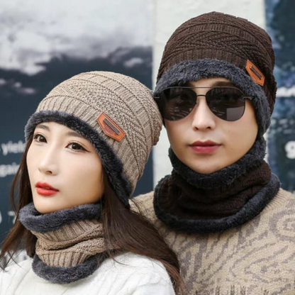 GORRO CON CUELLERA